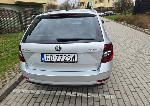 Skoda Octavia cena 78900 przebieg: 128000, rok produkcji 2018 z Gdańsk małe 172